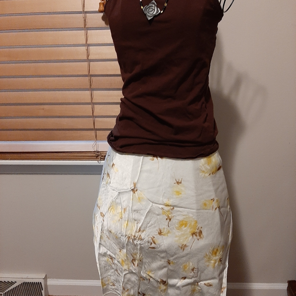 Banana republic yellow rose skirt